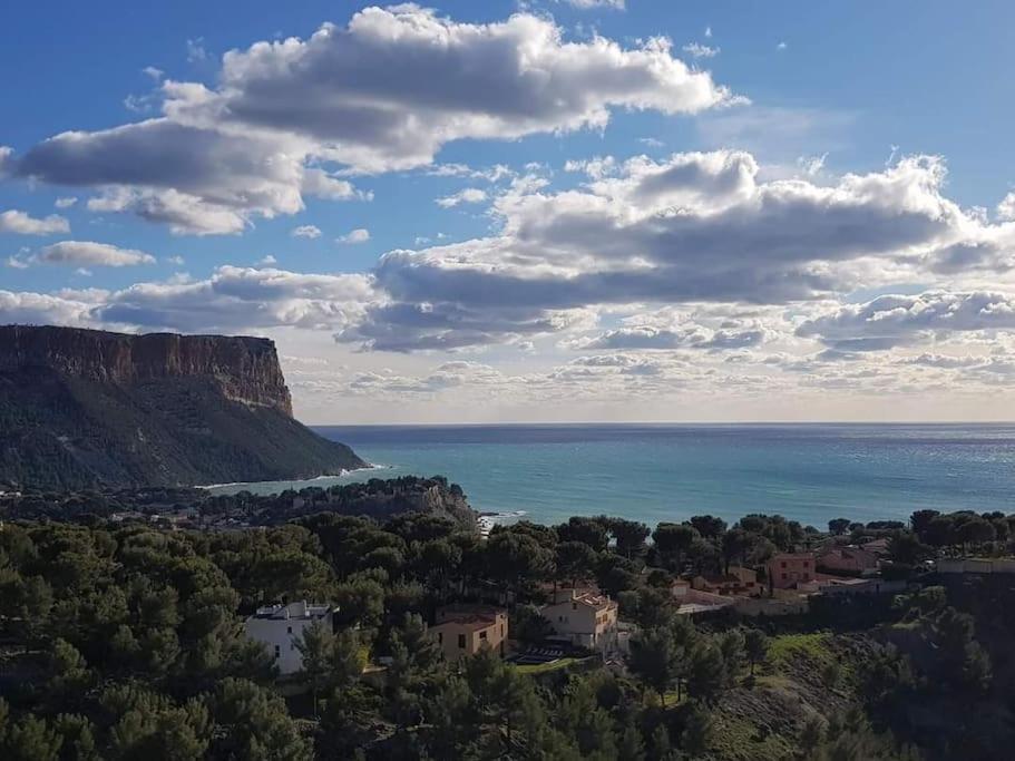 מרסיי Superbe Appartement 2 Chambres Avec Vue Sur La Mer Et La Montagne מראה חיצוני תמונה