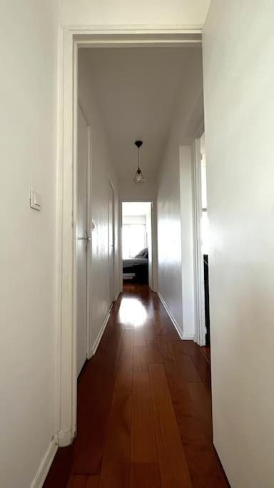 מרסיי Superbe Appartement 2 Chambres Avec Vue Sur La Mer Et La Montagne מראה חיצוני תמונה