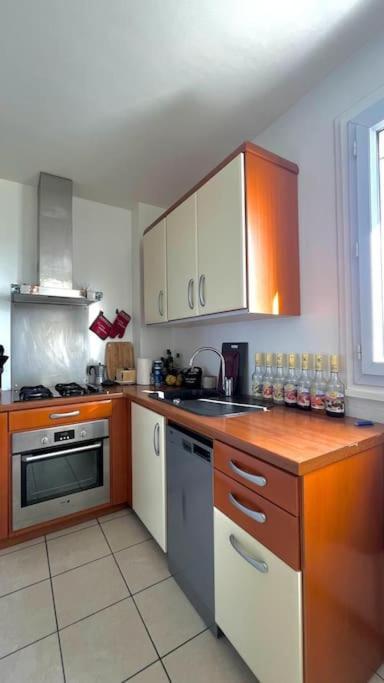 מרסיי Superbe Appartement 2 Chambres Avec Vue Sur La Mer Et La Montagne מראה חיצוני תמונה